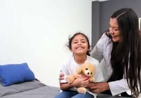 HarborWellnessCo-306763-Young-Girl-Pediatrician-Image1 (1)