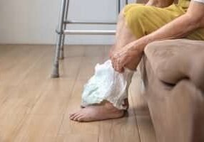 MyCareSupplies-242561-Buying-Adult-Diapers-Image1