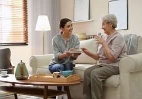 NorthwestMobility-243803-Caring-Elderly-Parent-Image1